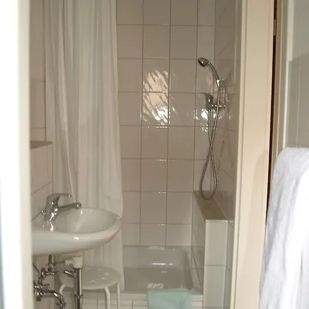 Gaestehaus In Der Gotthardtstrasse