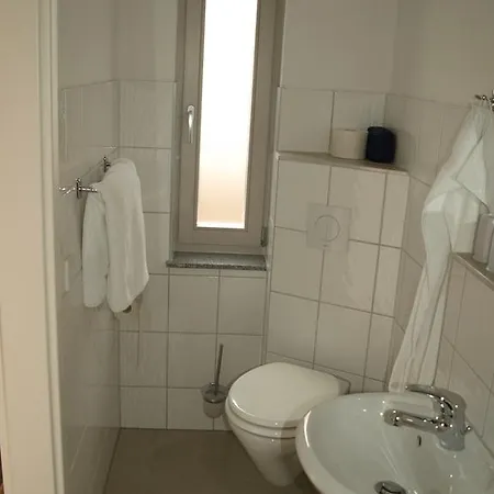 Gaestehaus In Der Gotthardtstrasse Pensionat Erfurt