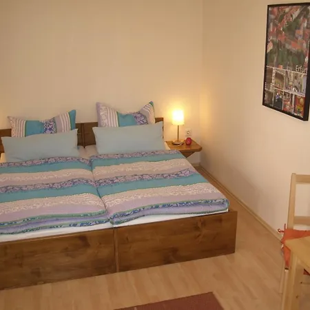 Gaestehaus In Der Gotthardtstrasse Pensionat